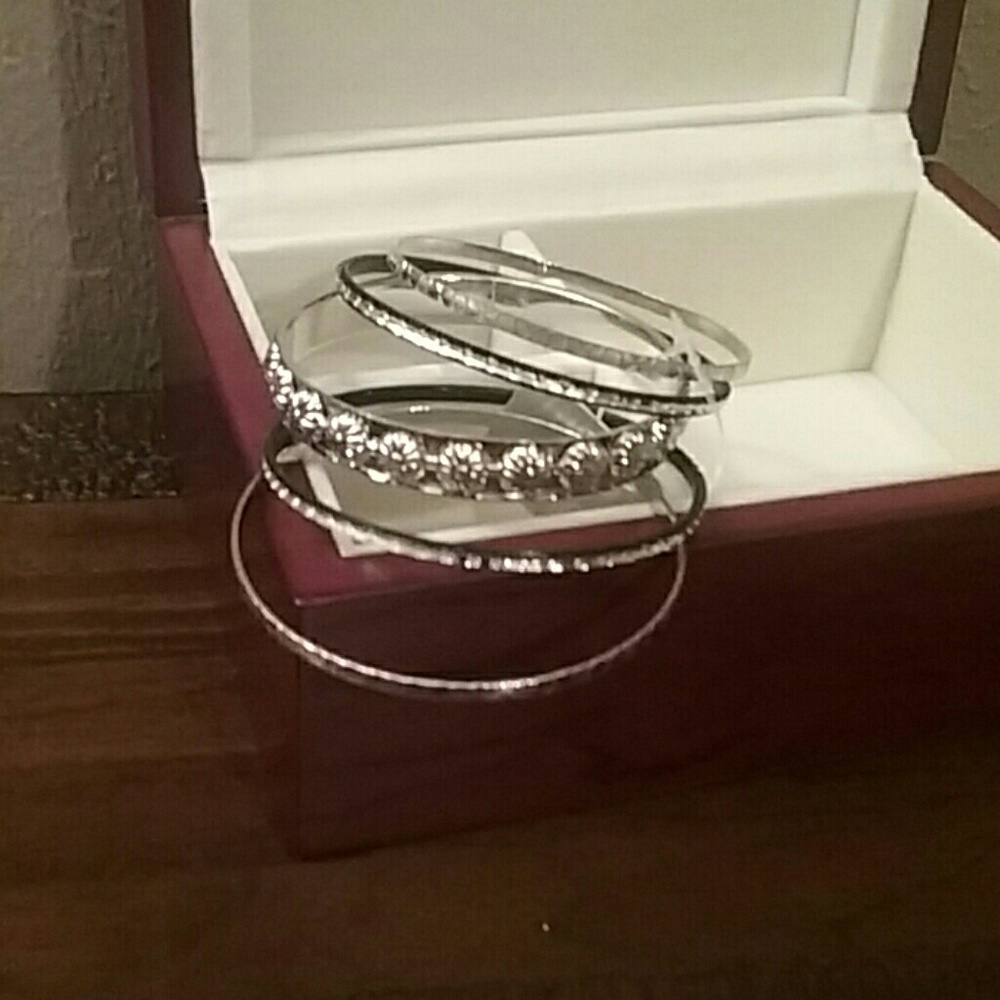 5 pc Fashion Bangle Bracelet Set